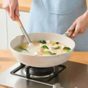 不二屋 麥飯石不沾鍋炒鍋 不粘鍋平底鍋 麥飯石炒菜鍋三件套 四件套禮盒組 高顏值不沾鍋 家用智能不沾鍋 防沾塗層 32cm 深煎鍋 輕便耐用