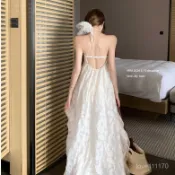 【露背掛脖設計】度假風洋裝 海邊洋裝 連身裙 女 春夏 帶胸墊 鏤空中長裙 沙灘洋裝 渡假洋裝 露背洋裝 純慾風