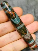 象雄日月星天珠一尊，滿砂爆砂