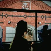 【喜鴻假期】★星星相印北海道６日★星野函館OMO5、敘敘苑、企鵝遊行、熊牧場、螃蟹溫泉(單人券)