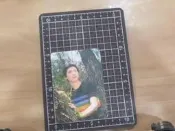◎貓頭鷹尋星窩◎明星彩色照片專賣(2*3系列)-PhotoP37-076鮑立1張照片背面書籤廣告或年曆