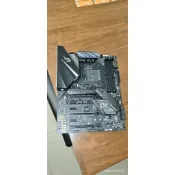 STRIX X470-F GAMING 九成新 乾淨 賣主機板一片含擋板