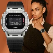 【CASIO 卡西歐】G-SHOCK 單色工業風 紋理金屬錶圈 方形電子錶 男錶 卡西歐 手錶 送禮(GM-5600M-1)