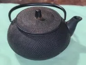 鐵壺 鑄鐵壺 南部鐵器 岩手縣盛岡 煮水壺 燒水壺 泡茶壺 水壺 鑄鐵工藝 鐵瓶 茶壺 日本鐵壺 日本 岩鑄 700cc