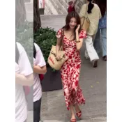 [ ohya梨花 ] =韓國帶回=最新春夏新款性感名媛穿搭時髦法式設計感千金風渡假紅色印花修身造型連身裙長洋裝