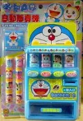 **玩具窩 **全新正版㊣授權哆啦A夢自動販賣機 迷你型自動販賣機 兒童玩具 ST安全玩具 $220元