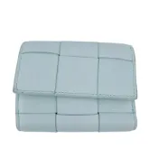 【DOKODEMO】二手 Bottega Veneta Cassette Compact 錢包，Maxi Intrecciato 三折錢包，品牌名稱，零錢包，鈔票夾，藍色