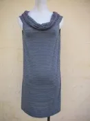楹 ~ 全新 正品 設計師 傅子菁 10 SEASONS PROJECT 鐵灰色 條紋長版上衣/洋裝 size: 2