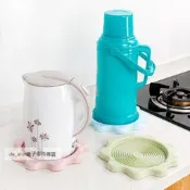 熱水壺開水瓶墊子暖水壺托盤家用多功能塑料花邊防滑隔熱墊瀝水盤 (北歐粉 100g) 047-01807