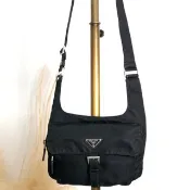 【日本直送 名牌中古包】PRADA 普拉達 側背包 黑色 三角標誌 前扣 尼龍 vintage 3ce7c7
