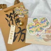 【桃園出貨🔥蝦皮優選】風箏風鈴木牌禮盒 | 國潮掛件伴手禮家居/車載裝飾