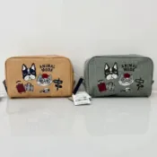 *♡*新品 日本kusuguru 刺繡法鬥貓咪化妝包 零錢包 小物包 1-2日內出貨《Anna的百寶箱》