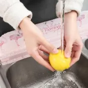 【Dagebeno荷生活】自黏式簡易安裝流理台洗手台擋水板 廚房洗碗洗菜防濺水擋板(1入)