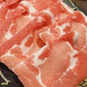 (店+)【小可生鮮】梅花豬火鍋肉片 1公斤/包(獨立包裝 梅花火鍋肉片 豬肉片 豬肉火鍋片 火鍋片 梅花豬肉片)