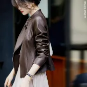 (店+)【Amay Style 艾美時尚】免運 中大尺碼女裝 皮衣 簡約時髦小立領修身皮衣外套。S-4XL(兩款多色.現貨+預購)