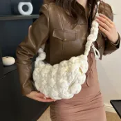 喜挖2店 褶皺雲朵包女2025春新款韓版簡約休閒餃子包百搭單肩斜背毛絨泡芙