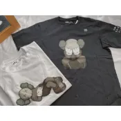 【MasCool】現貨 Uniqlo X Kaws 短袖 短T 短踢 短TEE 灰 白 日本限定