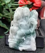 翡翠玉石 糯種帶綠(關聖帝君)掛件