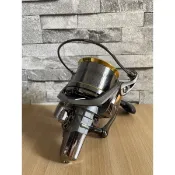 【銅板釣具】桃園現貨 8000型遠投捲線器 淺線杯 輕量化 可出線 拉力值20Kg 沙灘遠投 防波堤遠投