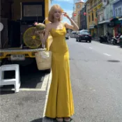 韓版夏天新款旅行度假性感黃色吊帶長裙女裝顯瘦彈性圓領無袖露背中長款緊身魚尾洋裝