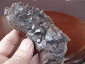 ** 娃娃賣場 ** 慶祝新春   三輪鱷魚骨幹水晶   158g
