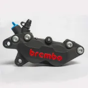 【BREMBO】 BREMBO 對四黑底紅字 左卡 右卡 公司貨