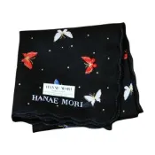 Hanae Mori 日本製荷葉邊黑底彩蝶印花圖騰字母LOGO帕巾(44CM)
