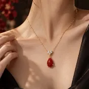 牛血紅珊瑚天然鑽石項鍊 l 18K金 l 水滴墜飾 l 高訂系列