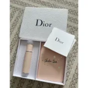 全新 Dior 香水旅行噴瓶+護照夾 套組