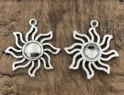 【匠真手作材料】…∼古銀色太陽星吊飾∼30*34mm…一份2個10元