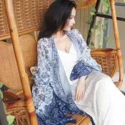 【夏季海邊渡假防曬薄外套】夏日披肩沙灘旅遊 拍照防曬青花瓷印花 棉麻圍巾民族風 披肩遮陽防曬外套女裝