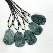 (店+)【御古齋】天然 A貨玉墜 油青 精雕 九龍牌 龍牌 玉牌 綁繩項鍊 九龍護主 祥龍獻瑞 避邪保平安 0626