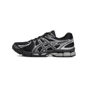 (店+)【asics 亞瑟士】1011B918-001 ASICS Gel-Exalt 2 舒適時尚 織物合成革耐磨透氣包裹性 低幫 休閒長跑短跑城市通勤跑步鞋 男款 黑銀色