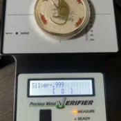 澳洲伯斯鑄幣廠發行的第一輪猴年生肖紀念銀幣（5 盎司鍍金版）999銀
