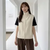 (店+)【FEE BABY】高領雙拉鍊長版針織背心 背心外套 高領 拉鍊 保暖背心女 薄針織 針織衫 顯瘦上衣 毛衣外套 藏青色 燕麥色 黑色 米杏色 深花灰色 淺花灰色 淺藍色