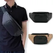 【COACH】男生 腰包 經典荖花LOGOx素黑口袋 多層收納空間 PVC 牛皮皮革 男款 側背包(CT714腰包)