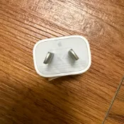 【二手出清】澳洲規格 Apple 蘋果原廠 5W 豆腐頭 充電器 澳規 八字腳