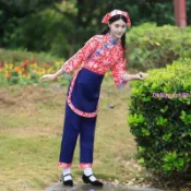 C位採茶女民族服裝 碎花采茶表演服裝 民國客家阿慶嫂農村姑娘茶道舞蹈表演套裝