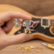 [ruiqingzhu] WH148N 15mm 單旋轉電位器 5Pcs 音量調節電阻器用於音頻放大器電子電路 DIY 