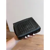 《仙闆名牌精品》Bottega Veneta BV 黑色 小羊皮 編織 化妝包 收納包 ⌚️盒 克羅心 飾品盒
