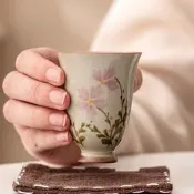 臺灣 小雛菊聞香杯主人杯功夫陶瓷品茗杯家用水杯子單杯