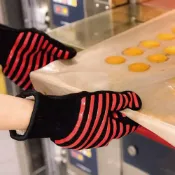 (店+)【SANNENG 三能】三能 SN7999 耐熱五指手套 耐熱230℃ 隔熱手套 防燙手套 PackHouse包裝工場