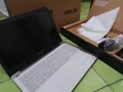 福利品 華碩ASUS X556UR-0191C7200U 金 i5-7200/4GB/1TB/NV930MX-2G