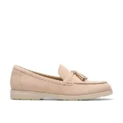 【Clarks】女鞋 Narini Edge 柔軟麂皮流蘇樂福鞋(CLF81453C)