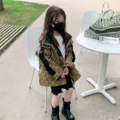 新款特惠 女童春秋外套 兒童外套 女童外套中厚秋季新款連帽衝鋒衣中大童春風衣洋氣寬鬆公主風秋冬