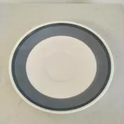 退坑出瓷器，英國瓷器英瓷韋奇伍德咖啡碟，品項自觀，個人閒置物品售出概不貨，看好後再下標，剝