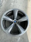 正bmw styling249 19吋鍛造鋁圈 8.5*19 et14 e63 m6換下 只有一顆
