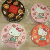請配合小店商品購滿$120出貨 日本凱蒂貓hello kitty可愛餅乾鐵盒 珍藏多年內外乾淨近新 近19-20直徑高6