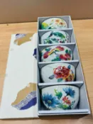 古瓷堂日本回流瓷器 日本回流 九谷美山 花卉五客碗禮盒 全新未用 原盒 細膩彩繪 滿捶打紋 耐高溫易清洗 微波洗碗機適用 送禮收藏