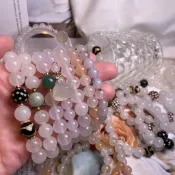 千晶水晶 仙女必備款🧚‍♀️天然白玉髓手珠 7種款式一次滿足🤍🤍冰種白玉髓 白玉髓手串 帶母礦白玉髓 糖果色白玉髓 手珠